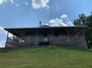 203 Chapman Creek Rd, Milton, WV 25541