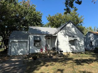 3019 Redwood Ave, Parsons, KS 67357