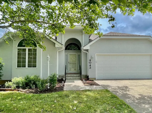 4043 SW Lincolnshire Rd, Topeka, KS 66610