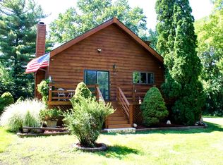 1120 Fox River Dr, Algonquin, IL 60102