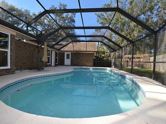 2nd image of 1750 Leyburn Ct
