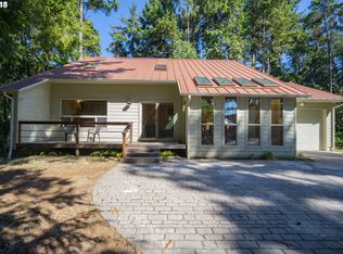 87231 Beach Ln, Bandon, OR 97411