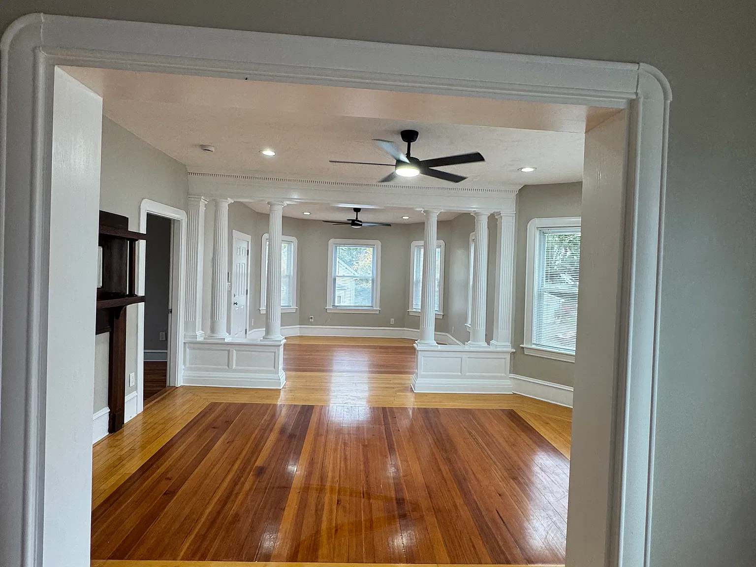 3 bed, 1200 sqft, $2,000 — Photo 1