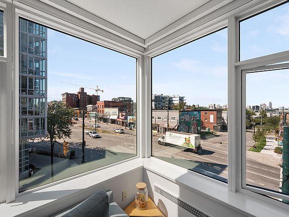 5th image of 209 E 7th Ave #414
