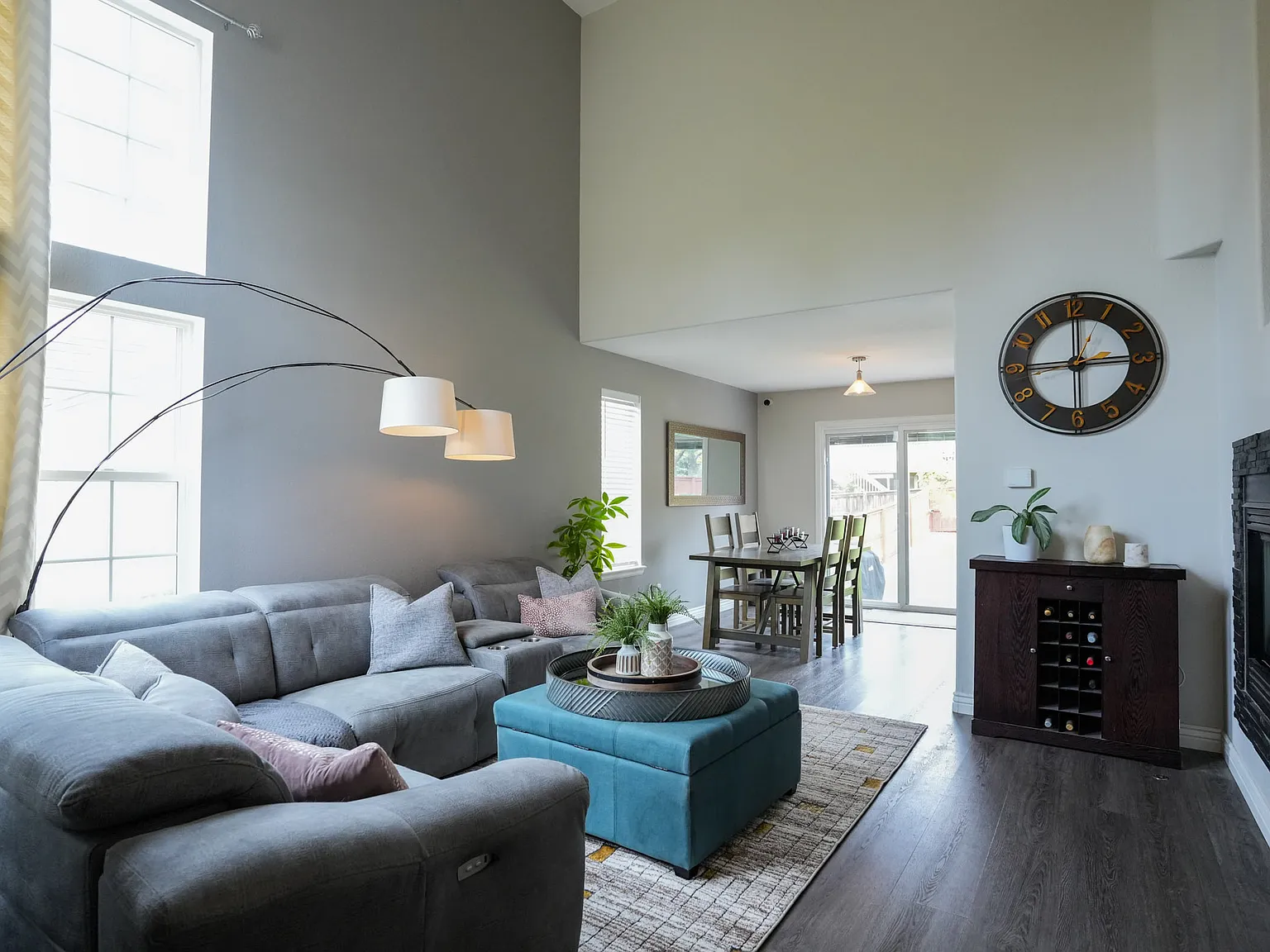3 bed, 1999 sqft, $3,300 — Photo 3