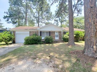 6606 Wesleyan Ct, Fayetteville, NC 28311