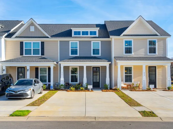 814 Alma Square Dr, Moncks Corner, SC 29461