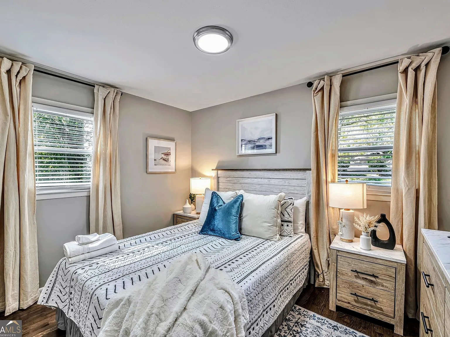 2 bed, 1.0 bath, 3200 sqft, $2,500 — Photo 4