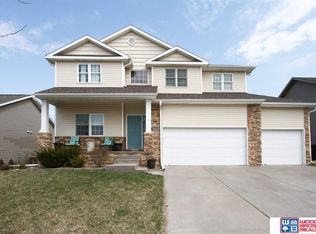 2242 Scotch Pine Trl, Lincoln, NE 68512