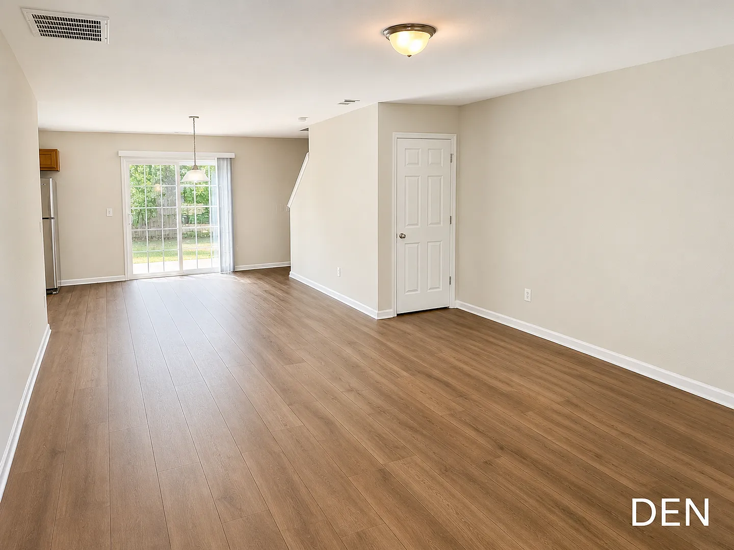 93 Roseberry — Photo 3