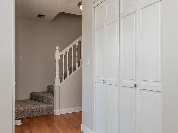 4th image of 202 Cascade Dr