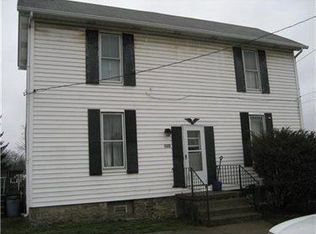 208 W Grant St, Houston, PA