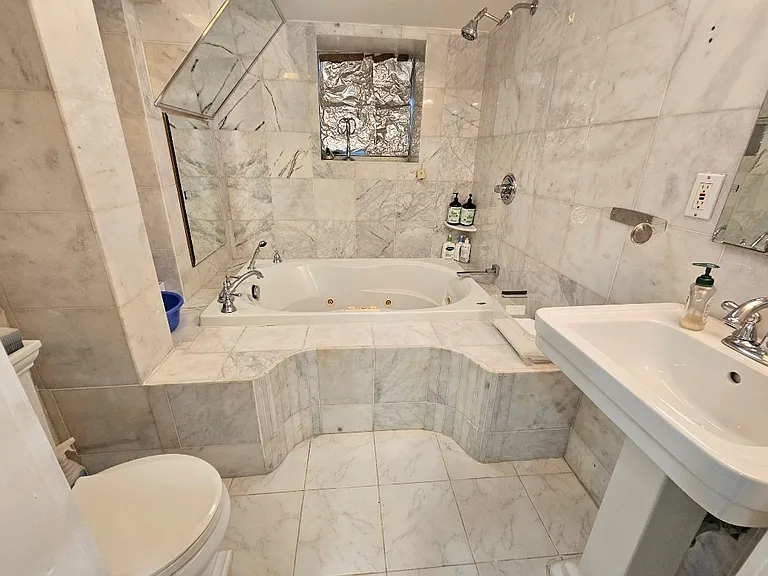 378 Linden Blvd #2 — Photo 3