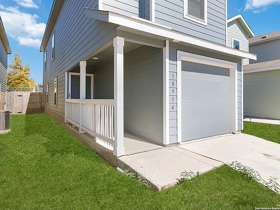 3rd image of 10954 Presa Way