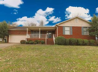 124 Tessie Dr SE, Owens Cross Roads, AL 35763