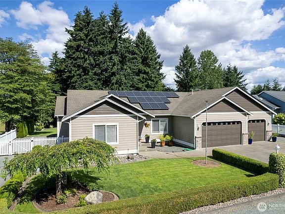 2nd image of 11821 67th Avenue E