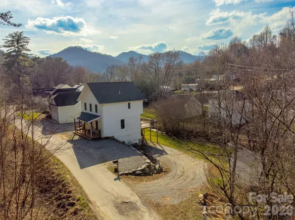 89 Stratford Pl, Sylva, NC 28779
