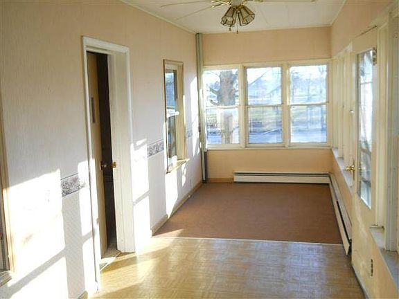 2nd image of 200 Riverview Ave