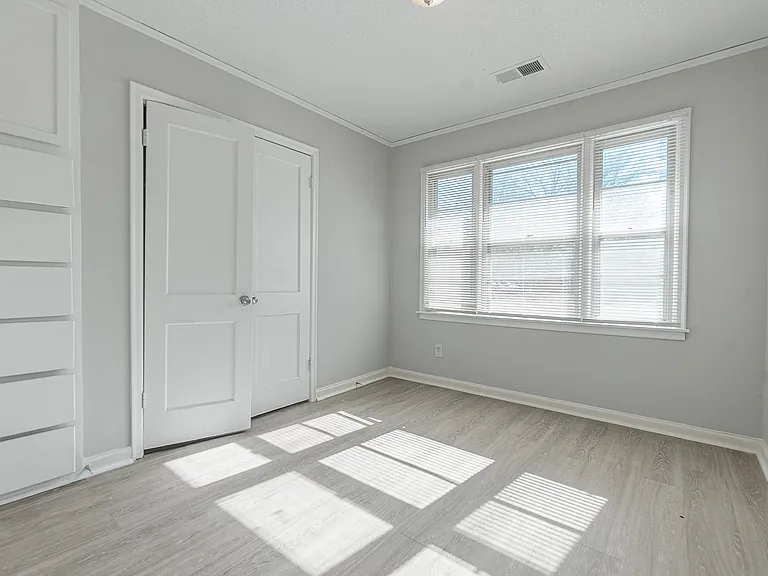 4518 Quince Rd — Photo 6