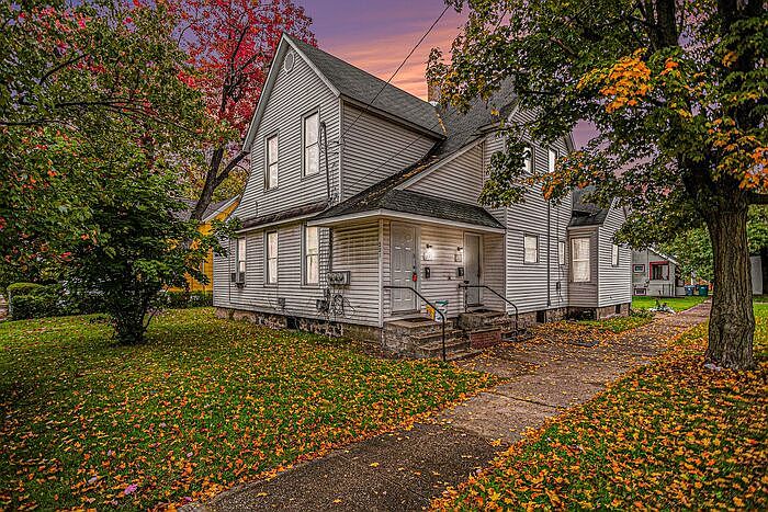 1st image of 1705 S Park St #1705