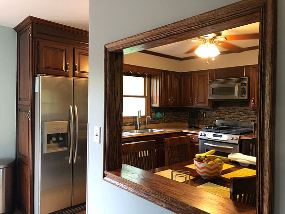 4th image of 11379 W 33rd St