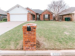8709 Jenny Ln, Oklahoma City, OK 73135
