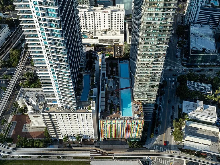 1300 S Miami Ave #UPH6 — Photo 12