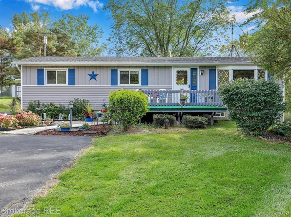 1862 N Van Dyke Rd, Imlay City, MI 48444