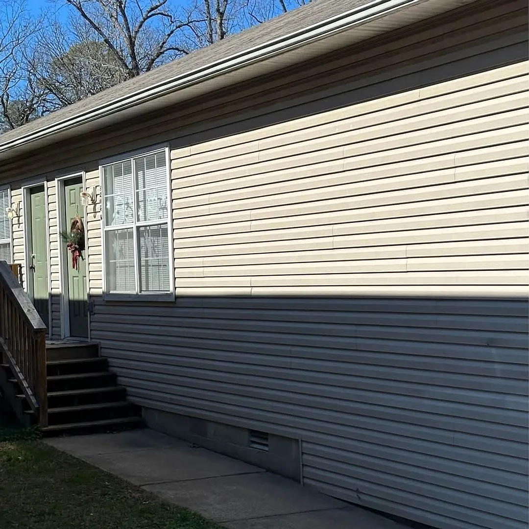 3205 Ludwig Unit B — Photo 1