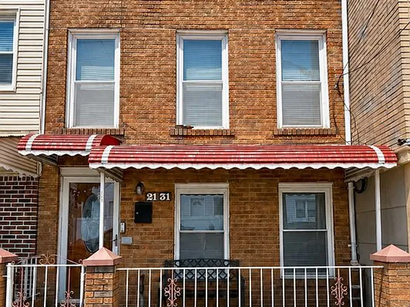 2131 25th Rd, Astoria, NY 11102