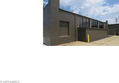 5th image of 12697 Elmwood Ave