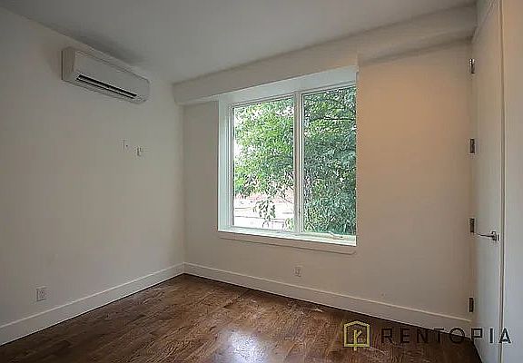 5th image of 75 Greene Ave #3B