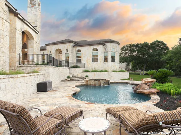 102 GEDDINGTON, Shavano Park, TX 78249