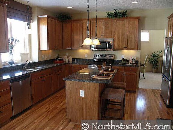 2nd image of 13724 Crossmoor Avenue S