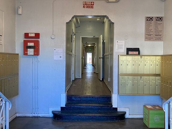 4th image of 5406 Lexington Ave #207