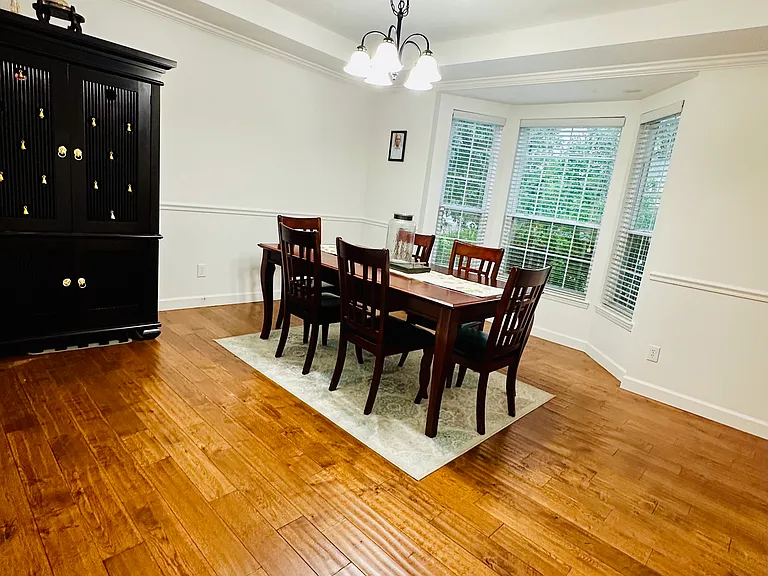 5273 Ivy Hill Dr — Photo 6