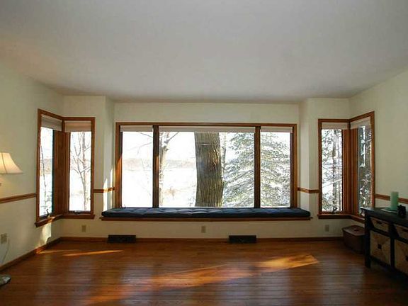 4th image of 12315 Lakeview Dr