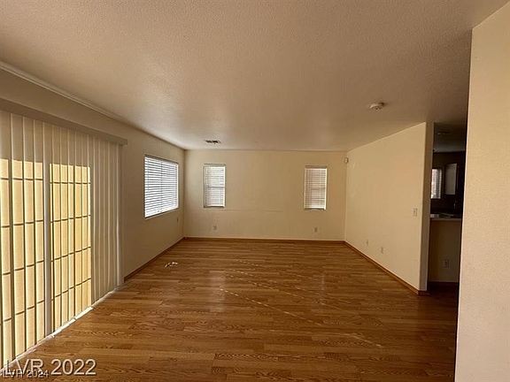2nd image of 5635 Leaning Oak Ave