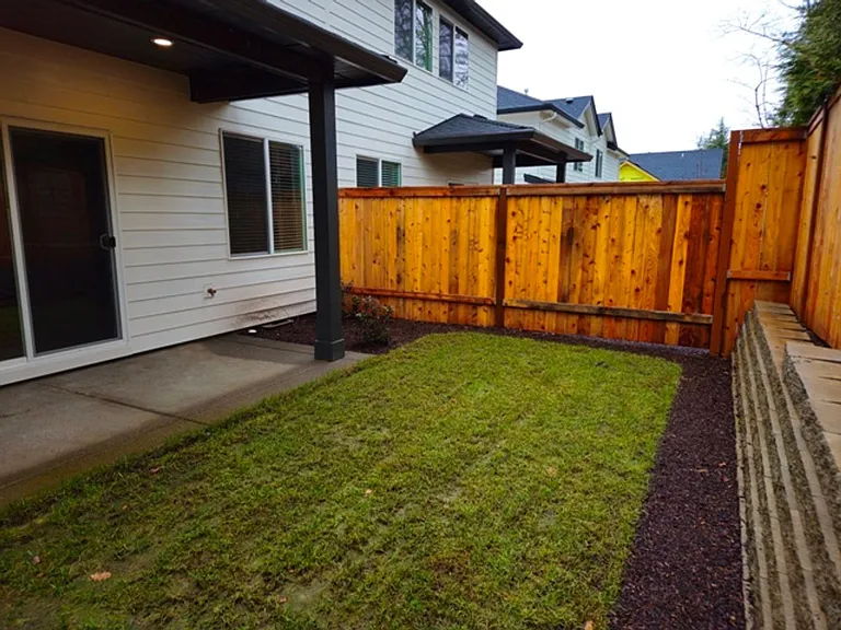 6953-6955 Talloc Ave SE — Photo 32
