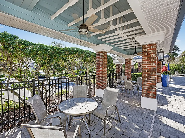 8003 Spring Marsh Dr — Photo 60