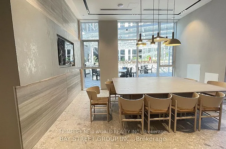 10 Oak St #1609 — Photo 16