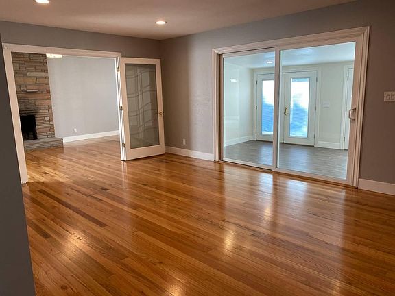 3rd image of 1581 San Gabriel Way