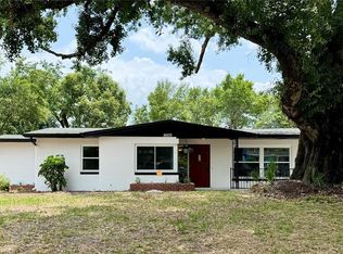 8609 Grandview Dr, Temple Terrace, FL 33617