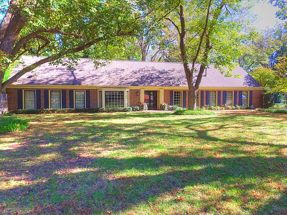 3rd image of 501 Merrywood Ln