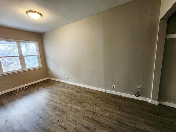 5th image of 1274 Edgerton St
