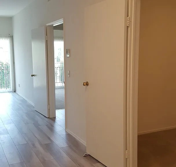 5038 Laurel Canyon Blvd — Photo 14