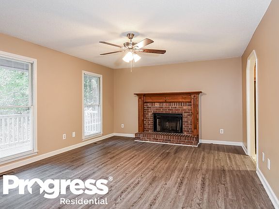 5th image of 224 Kent Ln