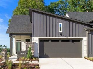 84 Prospect Pl, Pittsboro, NC 27312