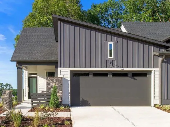 84 Prospect Pl, Pittsboro, NC 27312