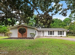 111 Robin Lake Dr, Dudley, NC 28333